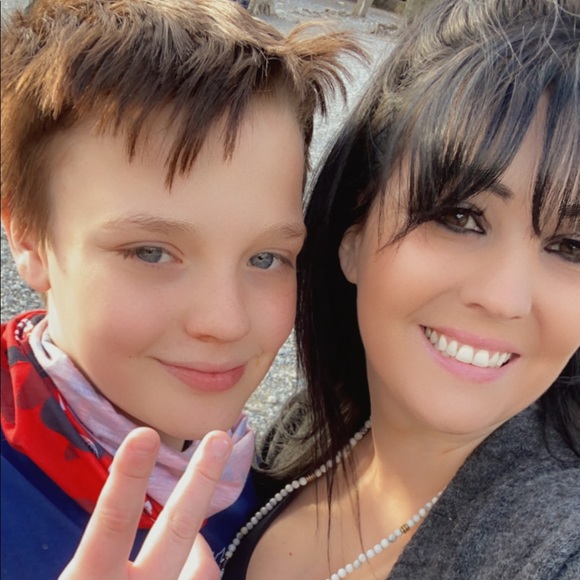 Meet your Posher, Dannell - Picture 2 of 3